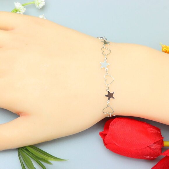 "Elegant & Trendy Bracelet, A Perfect Gift for Women, Thoughtful , EVCH1773 - Picture 2 of 10